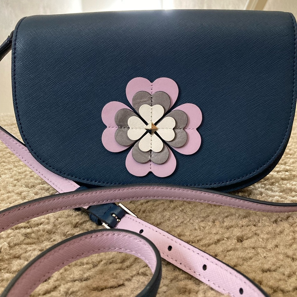 NEW! Kate Spade New York Reilly w Flower Appliqué Crossbody. Serial #WKRU6060.